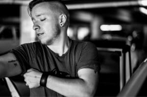 Read more about the article What Makes Us Clique