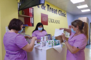 Read more about the article Traditional Mail Gets HIV Meds to Ukrainians