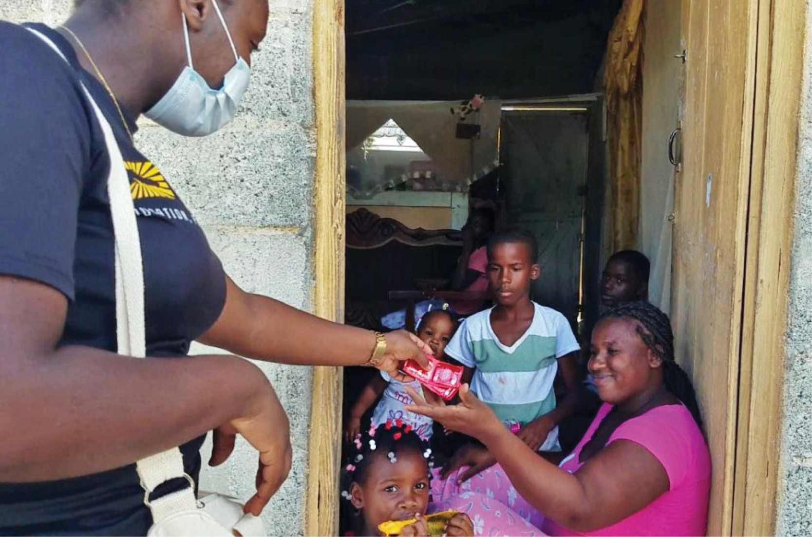 Read more about the article Food Distribution Reaches Families in the Dominican Republic