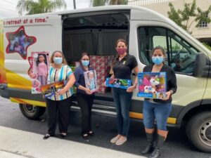 Read more about the article Helping South Florida Families for the Holiday Season