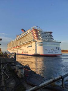 Read more about the article Carnival Cruise Line Takes Delivery of Mardi Gras