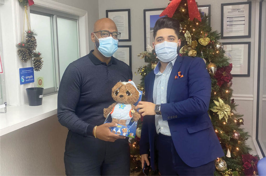 Felix German, VP of Operations, IMC Health Medical Center and Jose Gonzalez Aguilera, Center Administrator, IMC Health Medical Center at Sunset.