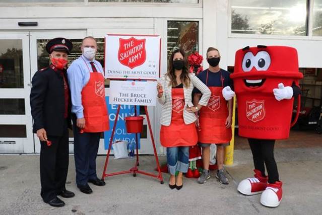 Salvation Army Holidays _ Group photos