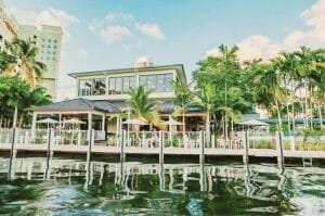 Read more about the article Dock & Dine at Boathouse