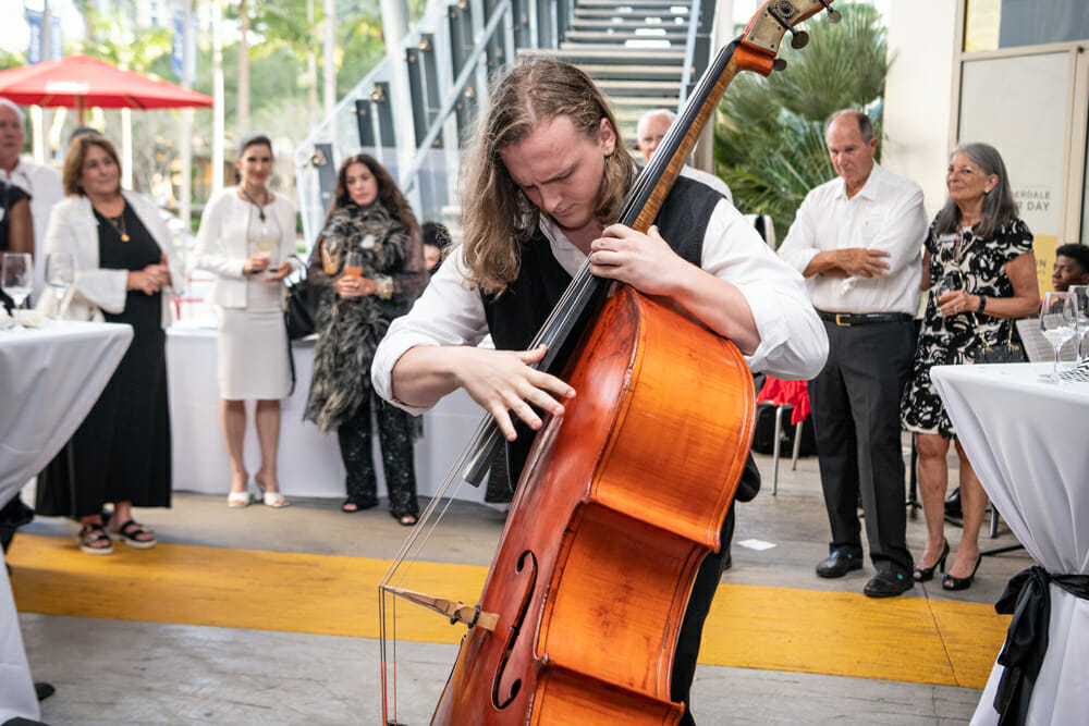 You are currently viewing Philanthropy and Fashion Made for an Elegant Evening During Funding Arts Broward’s “Black & White: A Night at the Museum” at NSU Art Museum Fort Lauderdale