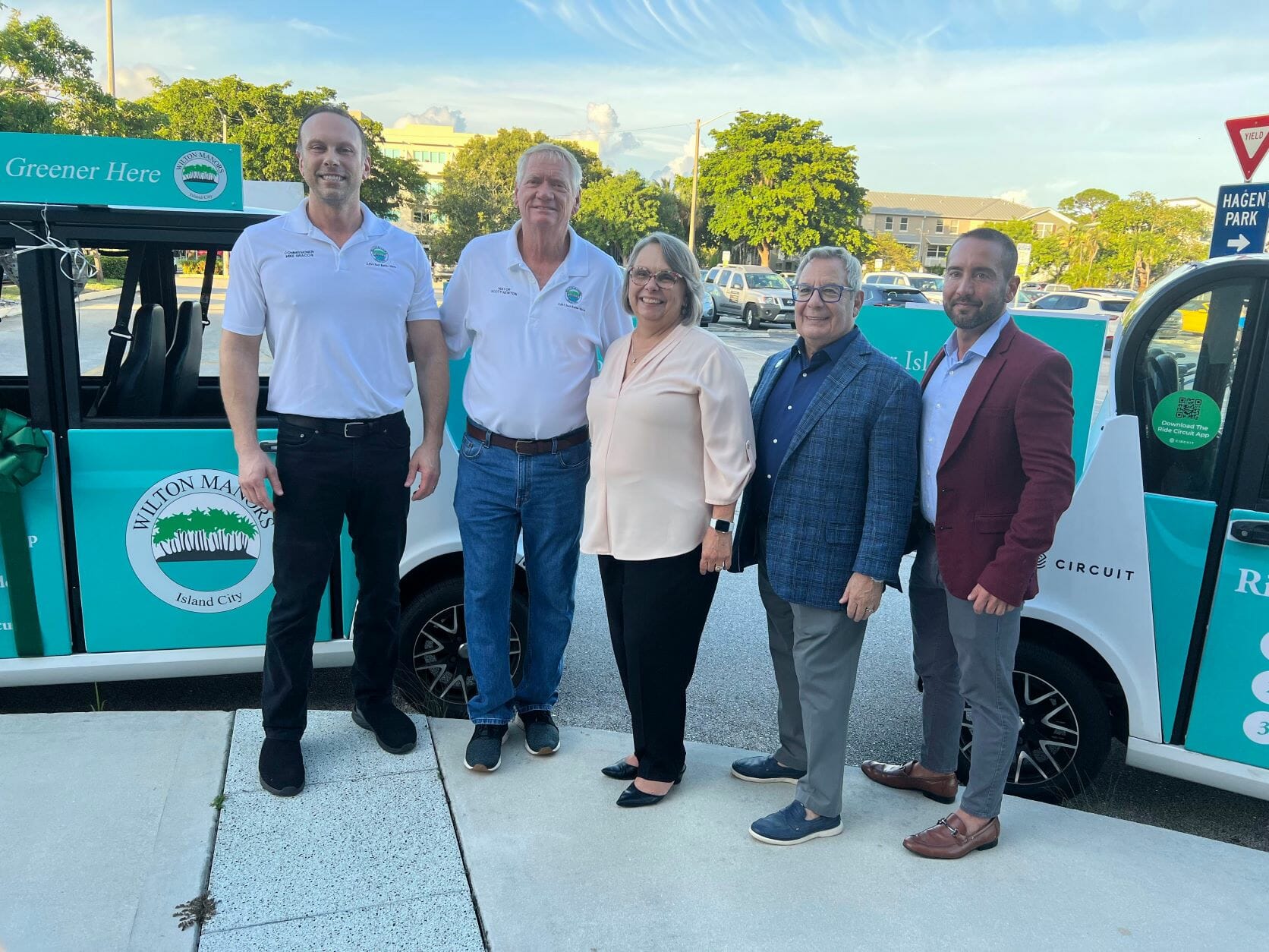 Read more about the article Electric Shuttle now available in Wilton Manors