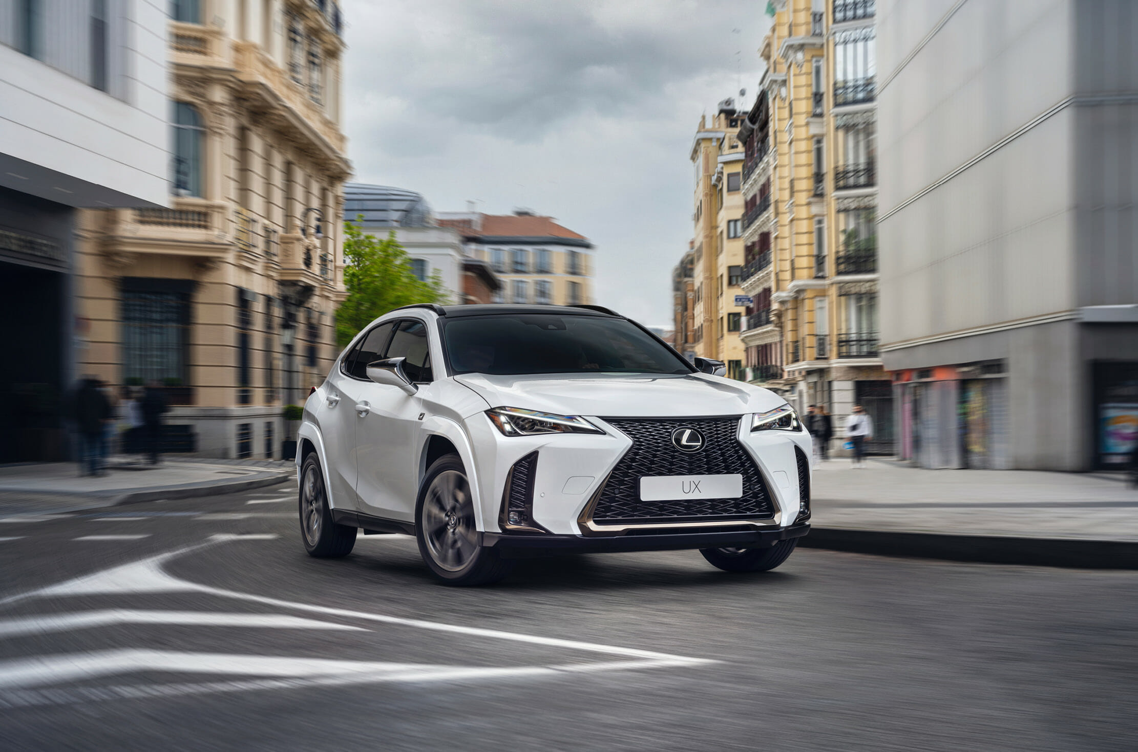 Read more about the article The New 2024 Lexus UX 250H