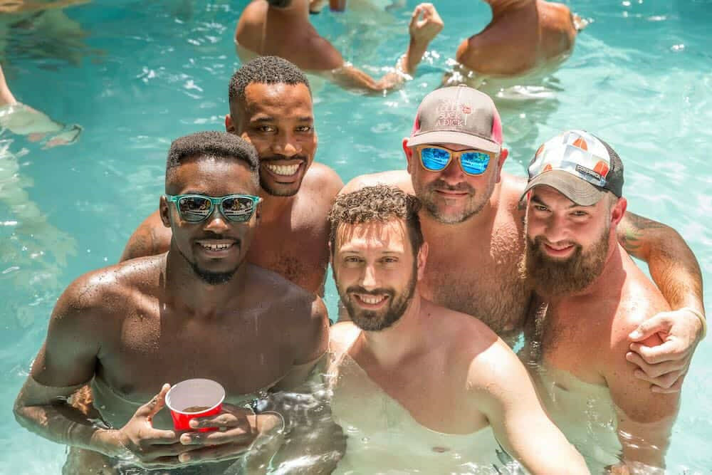 Read more about the article On the Water! Island House Key West Resort