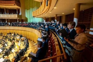 kids singing