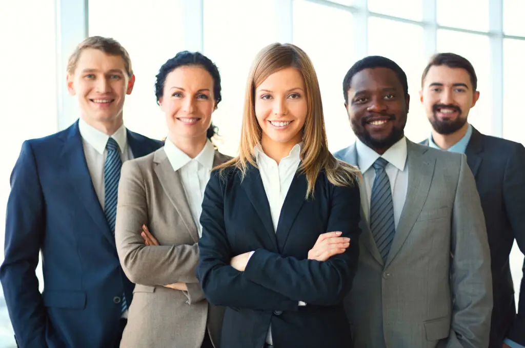 young-businesswoman-with-co-workers