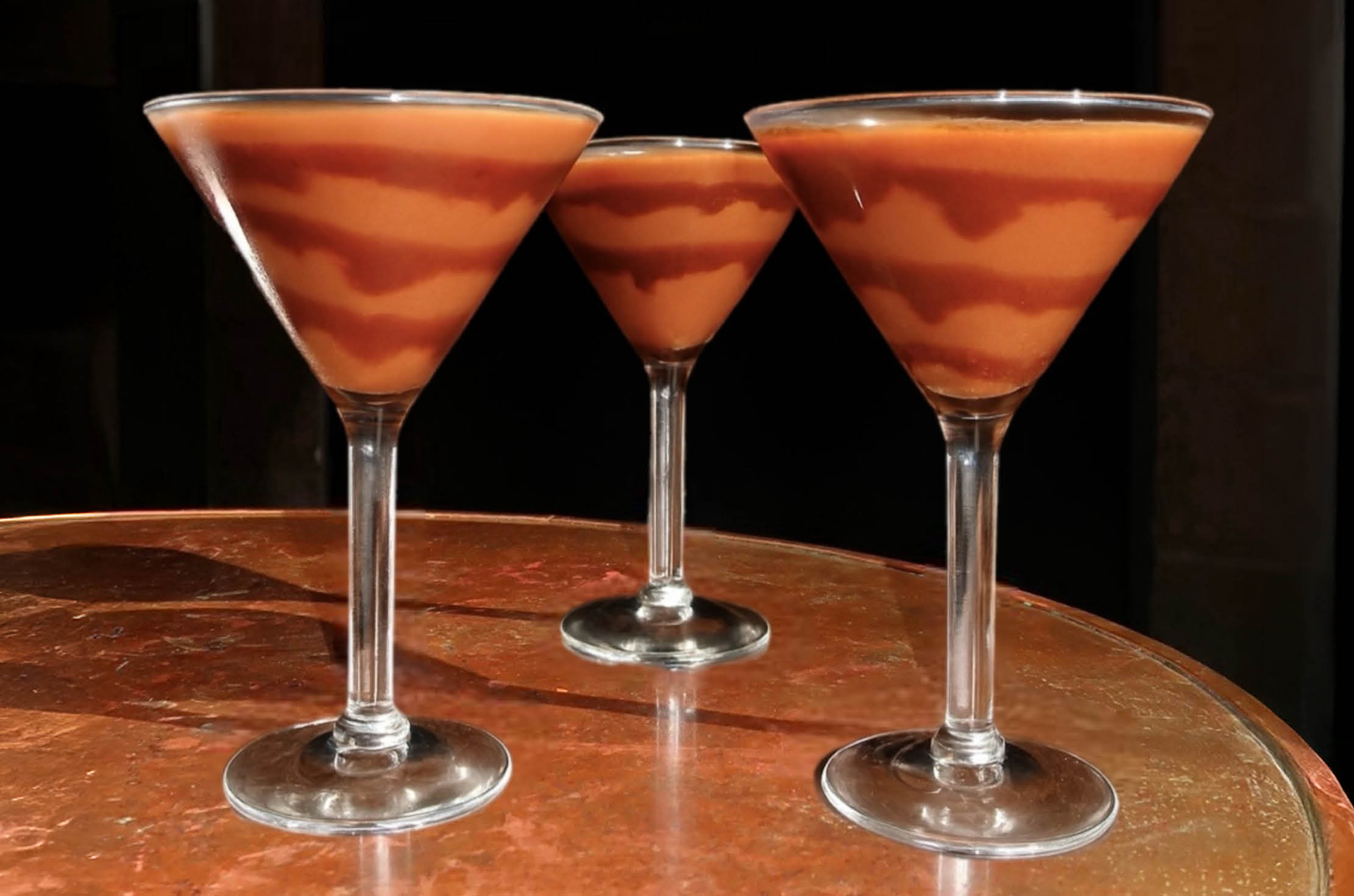 Read more about the article Tryst Hospitality and The Elizabeth Taylor AIDS Foundation Expand Partnership with  Launch of The Elizabeth Taylor Chocolate Martini