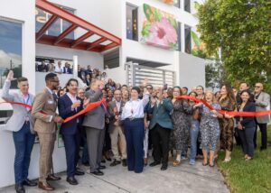Read more about the article Care Resource Welcomes Community to Little Havana Health Center During Ribbon  Cutting Ceremony