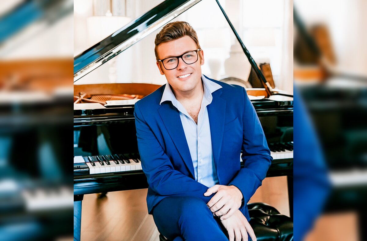 Read more about the article Cameron Cody Brings a night of Broadway, Hymns, and Heart to the Gray Box Theater