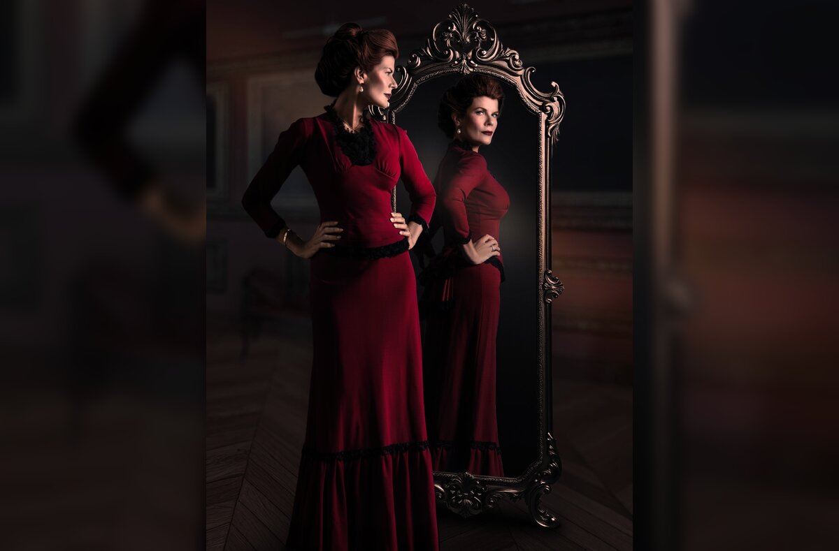 The Little Foxes Explores Relevant Themes of Greed and Apathy - OCQ
