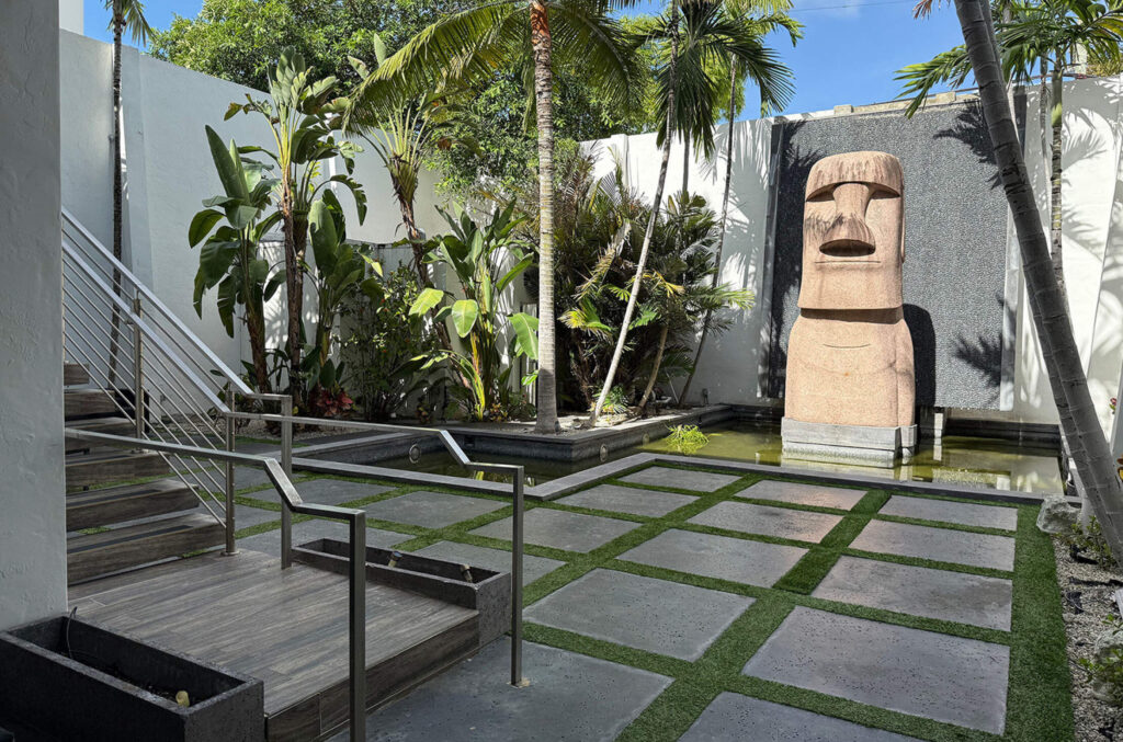Miami Beach building