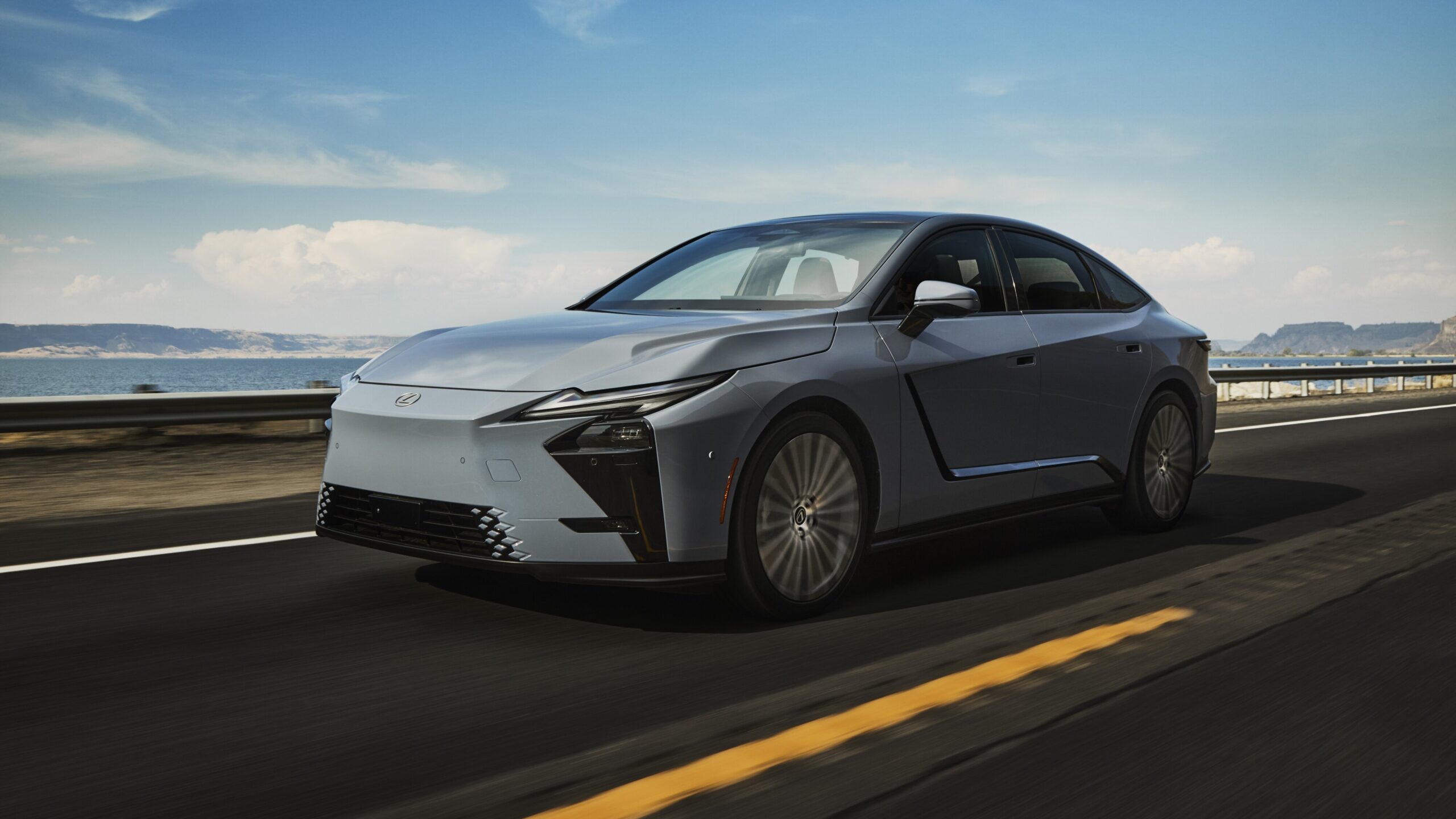 Read more about the article 2026 Lexus ES Launches With Battery-Electric Models