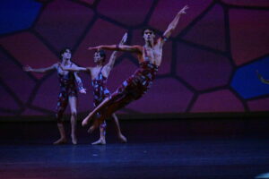 Read more about the article Men Who Dance Festival Returns to the Broward Center for Lucky 7