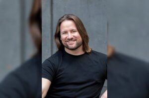 Read more about the article Matthew Darren’s Here to D-Rock Your World