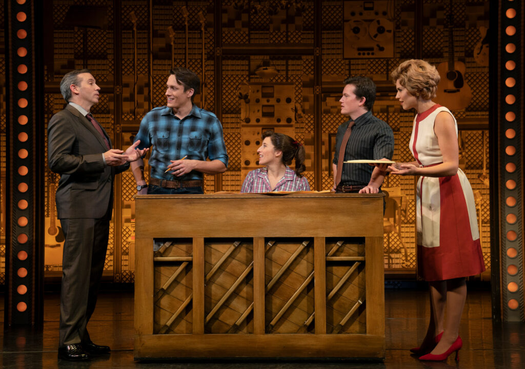 Beautiful_CaroleKing_ (l to r) Matt Loehr, James D. Gish, Sara Sheperd, Ryan Farnsworth and Sara King.