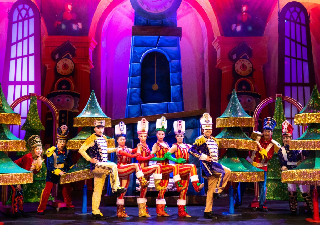 Cirque Dreams_Performance photo