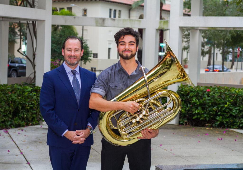 David McClymont - Esteban Cuadra