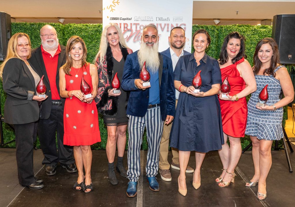 Galleria-SpiritofGiving-Doreen Vozzola, David Vozzola, Eileen LaMarca, Jen Klaassens, Marc Martorana, Javier Iglesias, Amanda Martin, Carey Warburton, Jamie Wasserman_Photo Michale Morphy