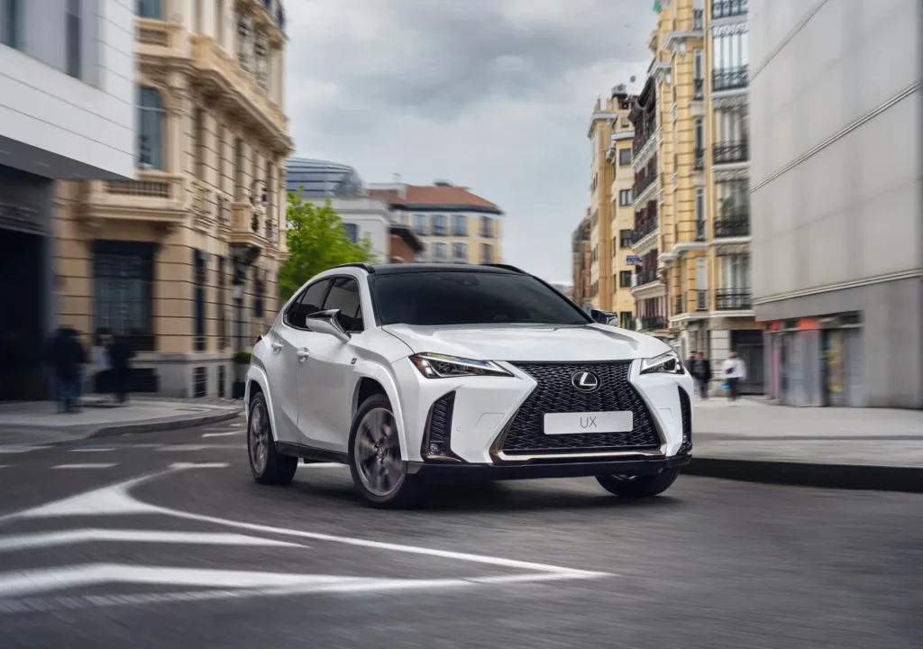 Lexus-2025-UX-300h