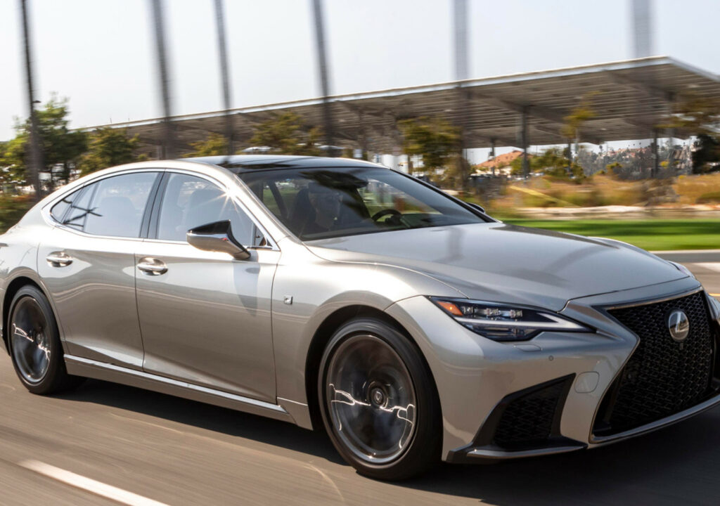 Lexus car photo