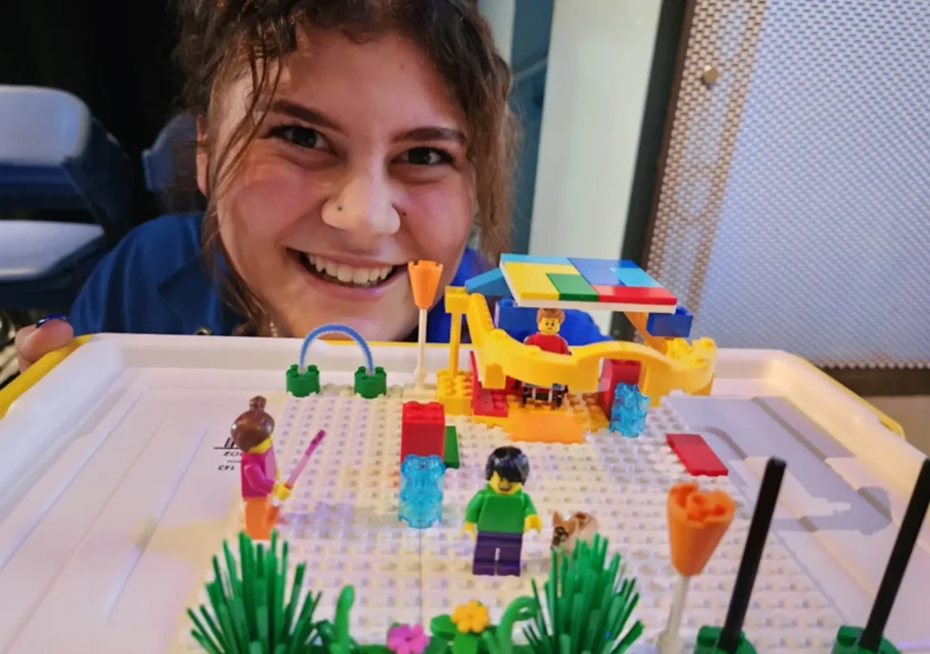 MODS-Using LEGO