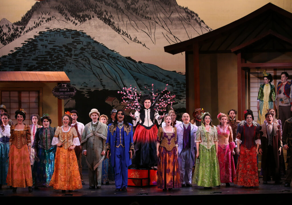 Mikado _ Stage photo
