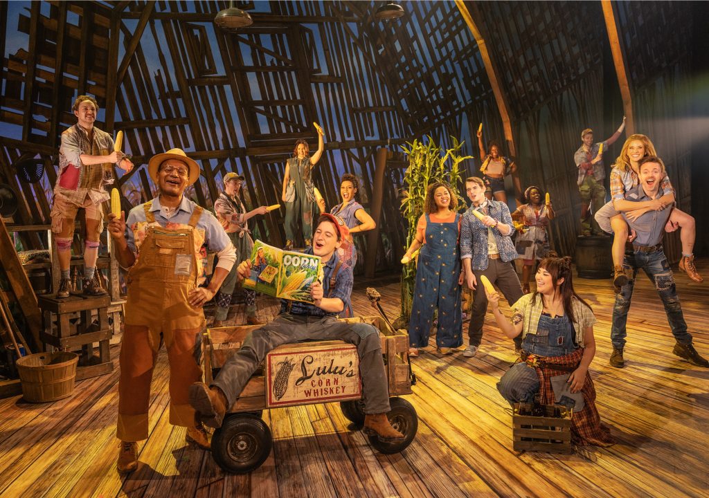 The Cast of The North American Tour of SHUCKED