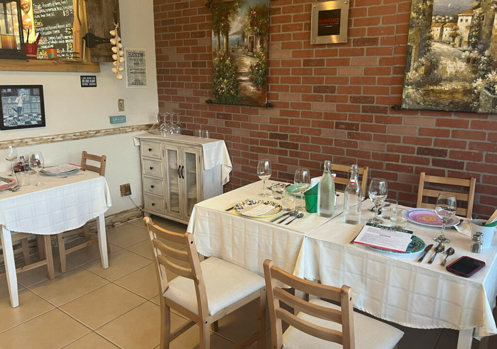 il Paesano restaurant _ Inside
